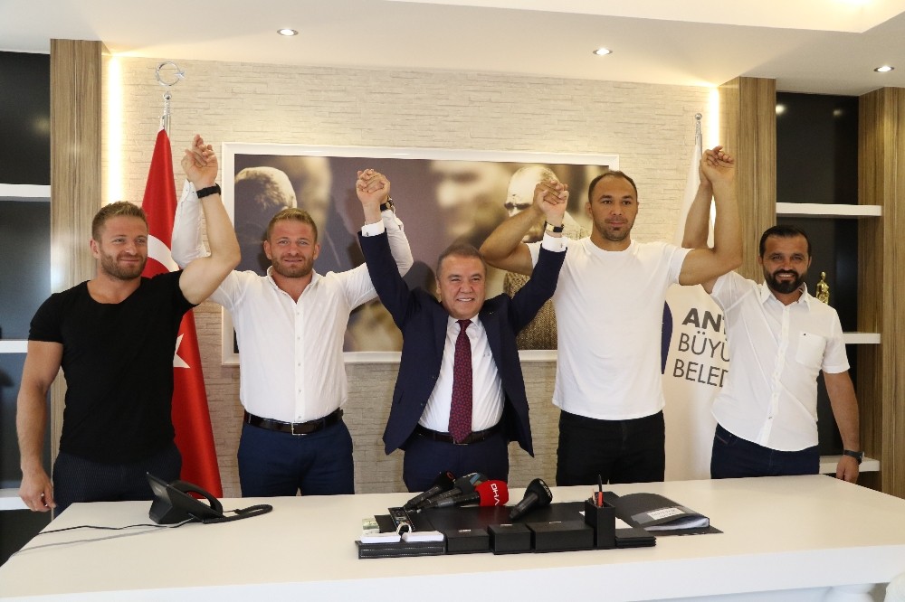 Başpehlivanlar Balaban ve Gürbüz’ün hedefi finalde karşılaşmak 