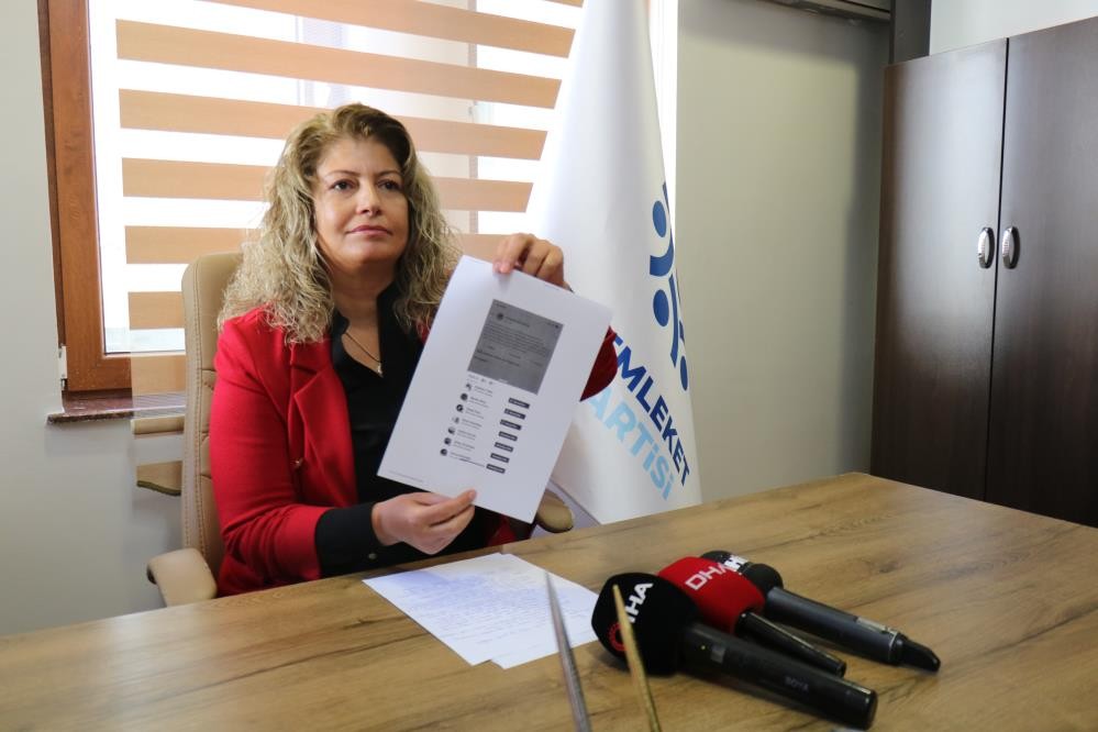 Başrolde yine CHP var! Kadın gazeteciye iğrenç sözler