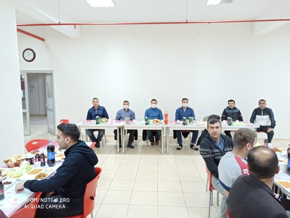 Başsavcı Dönmez, izolasyon sürecindeki infaz koruma memurlarıyla iftar yaptı 