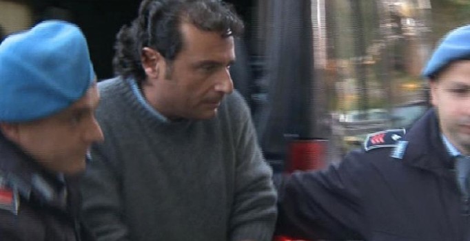 Batan gemiyi terk eden kaptana hapis cezası