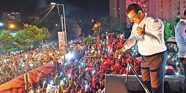 Batı, FETÖ ve PKK bayram ediyor