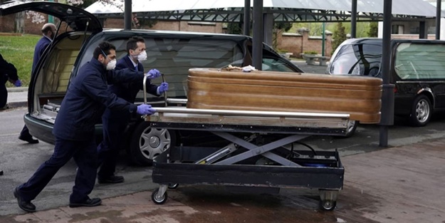 Batı kabusu yaşıyor: Çalışanlar kaçtı! Tesisler cansız bedenlerle dolu