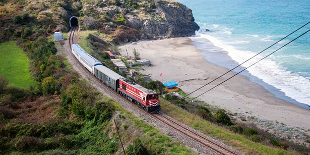 Batı Karadeniz Ekspresi'ne yoğun ilgi