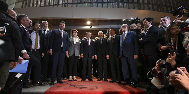 Batı medyası böyle duyurdu: Yenilmez Erdoğan'a karşı birleştiler