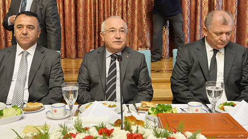 Batı, nefreti körüklüyor