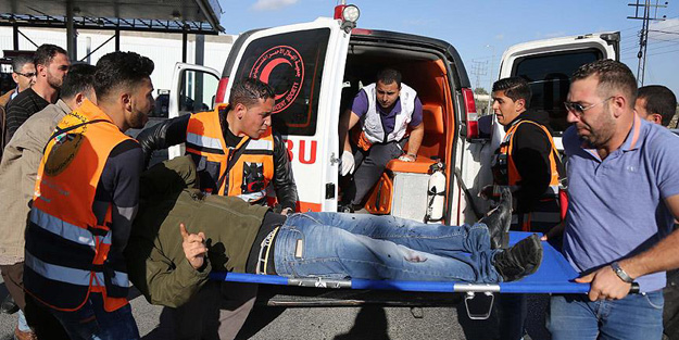 Siyonist İsrail askerleri 8 Filistinliyi...