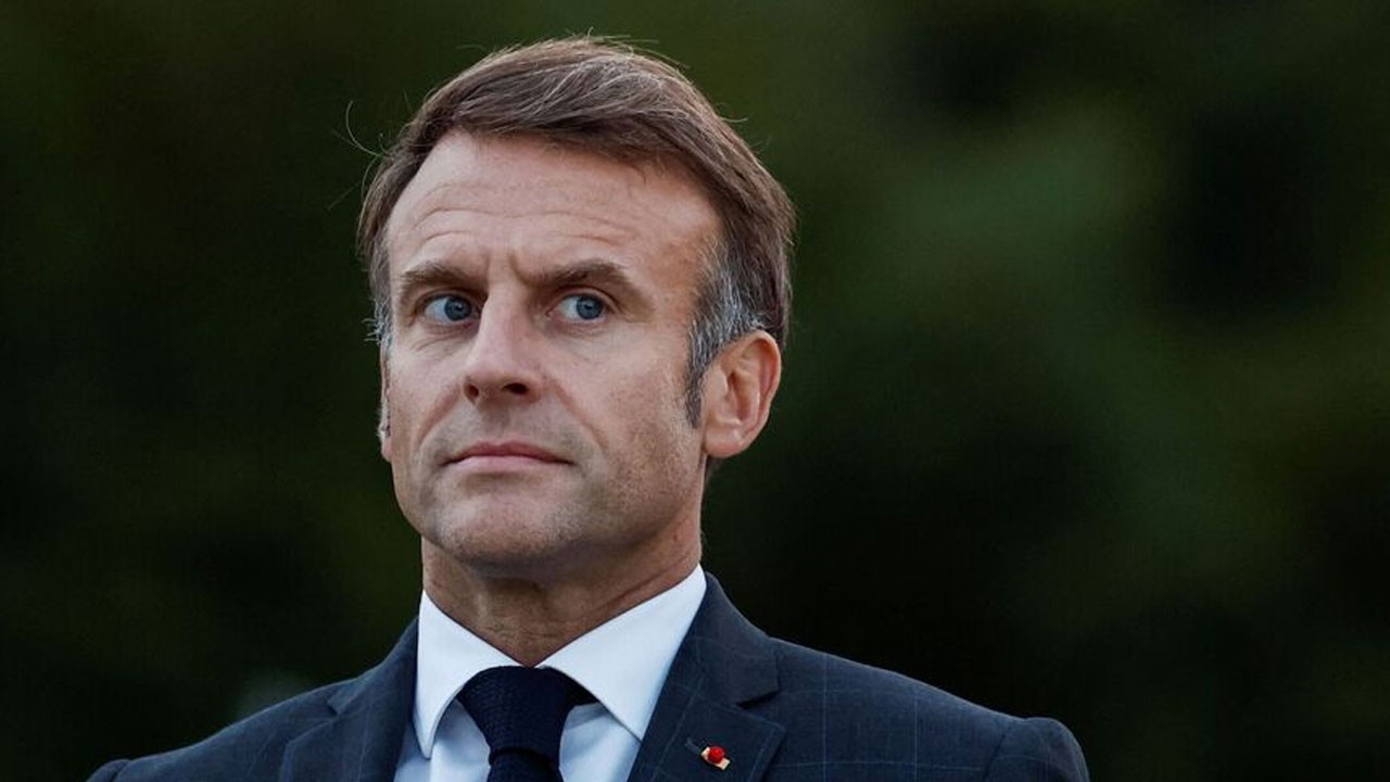 Batı sevicilere ibret olsun! Fransa’da özgürlük elden gidiyeah!