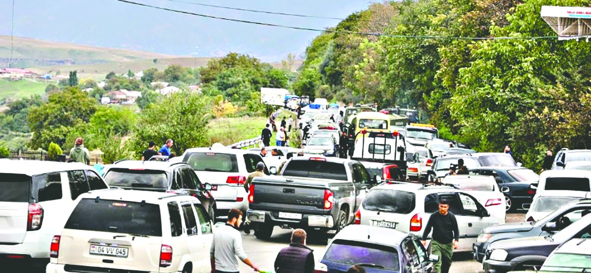 Batıda kara propaganda! Ermenilerin kaçışına ağlıyorlar
