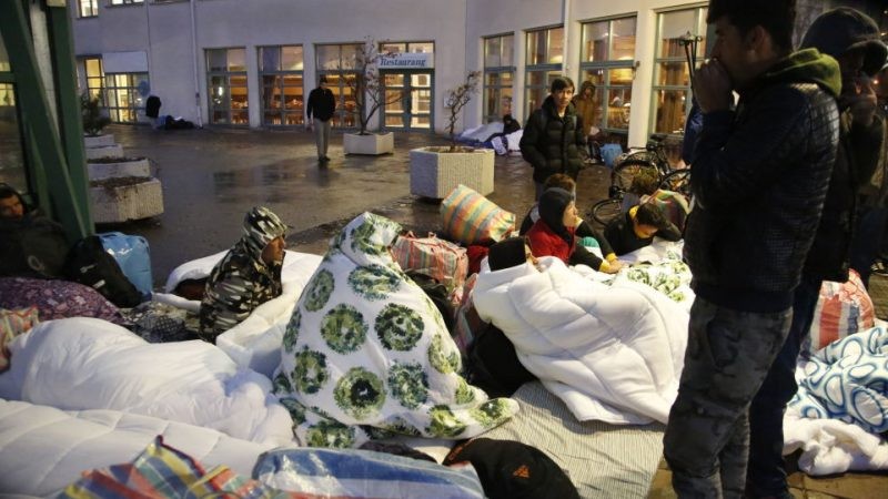 Batı’dan mültecilere ahlaksız muamele