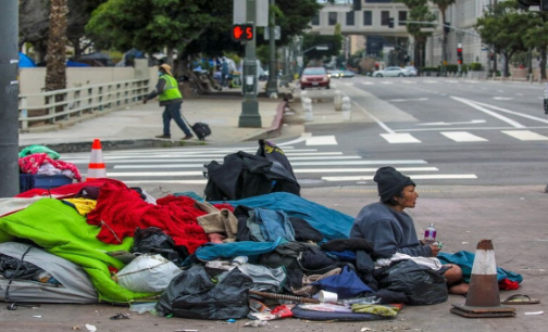 Batı’nın büyüyen krizi evsizler Filmlere değil gerçeklere bakın! İşte batının hali bu