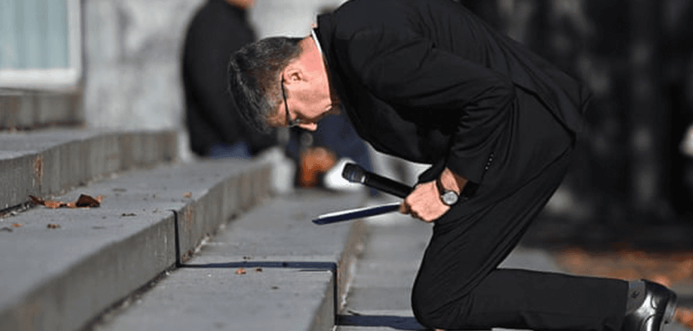 Batı’nın kirli yüzü deşifre olmuştu: 216 bin cinsel istismar mağduru çocuklar için ‘af’ dilediler!