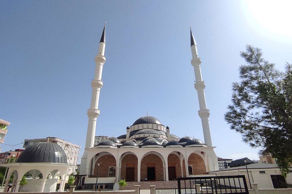 Batman 9 Temmuz bayram namazı kaçta kılınacak?