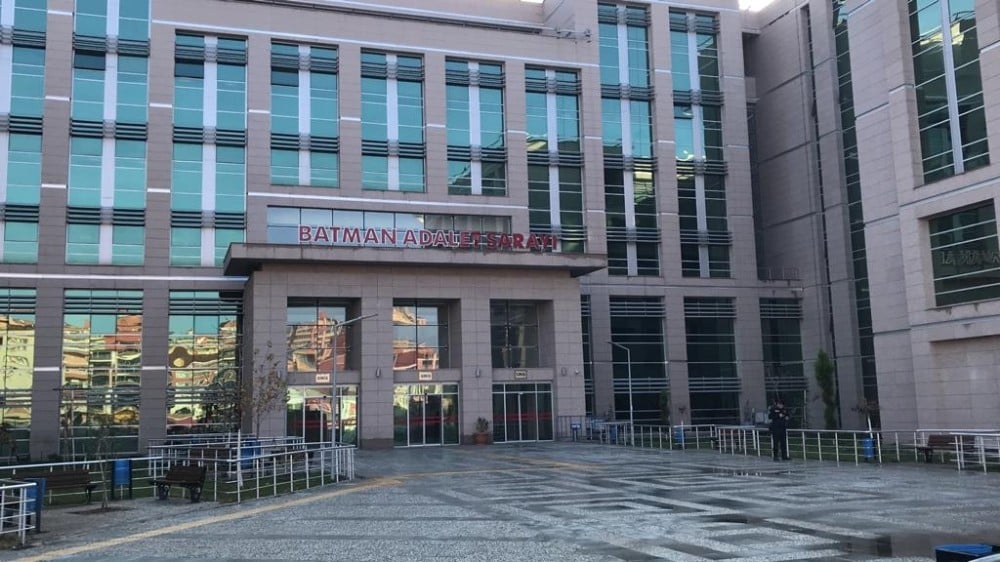 Batman Belediyesi’nde işten çıkarılan 67 işçi mahkeme kararıyla işlerine iade edildi 