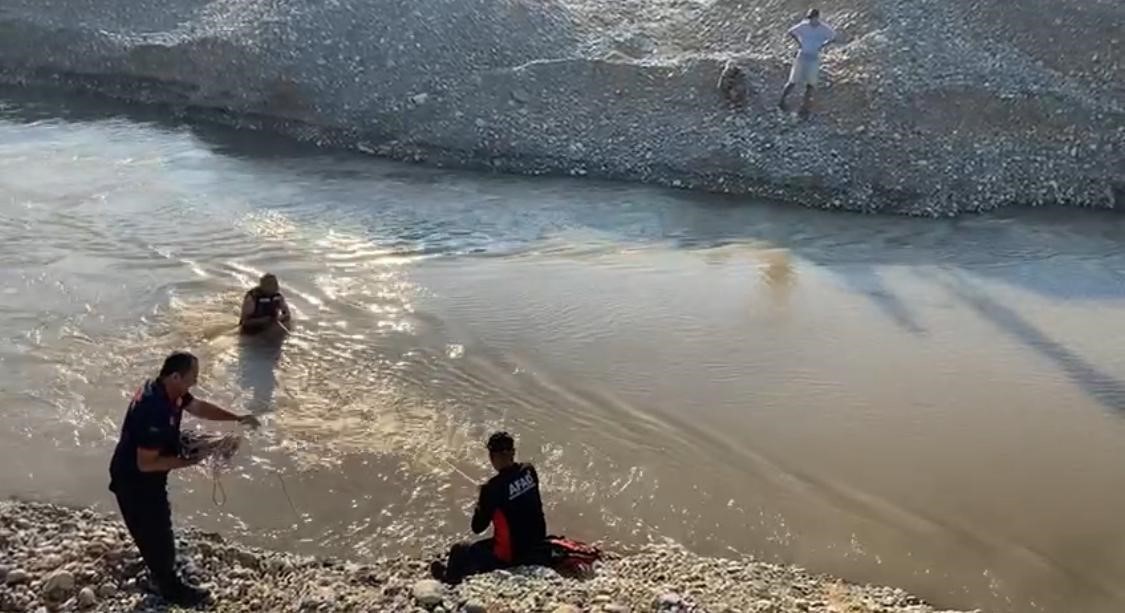 Batman Çayı'nda 2 kişi mahsur kaldı