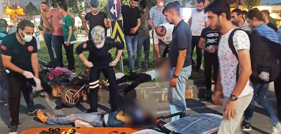 Batman’da kırmızı ışık ihlali yapan motosiklet kaza yaptı: 2 yaralı