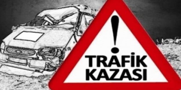 Batman'da minibüs ile otomobil çarpıştı! Yaralılar var