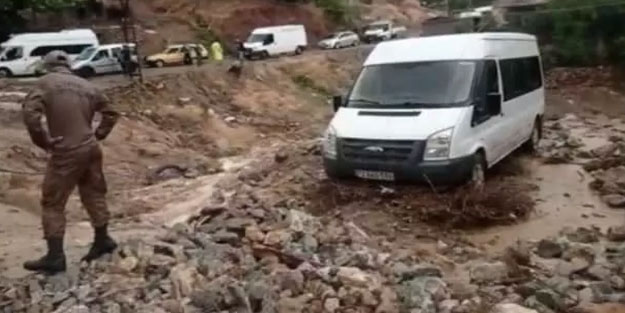 Batman’da sağanak sele dönüştü