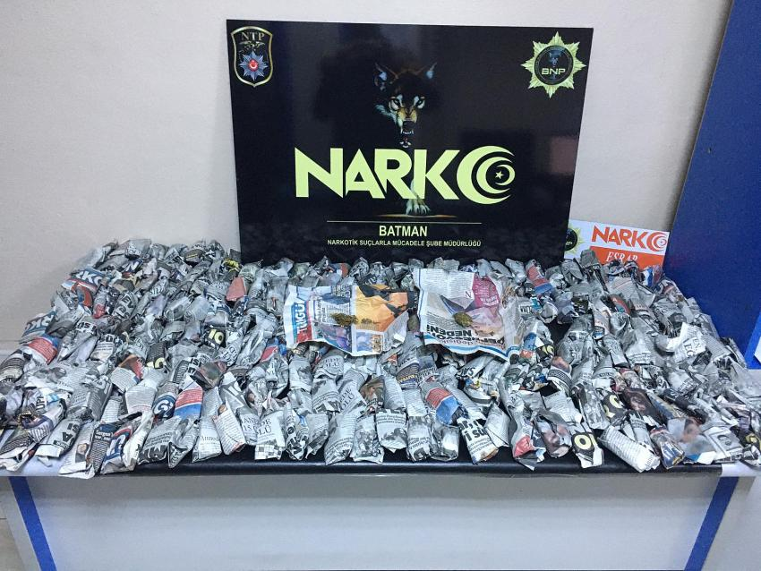 Batman’da satışa hazır 1 kilo 700 gram esrar ele geçirildi 