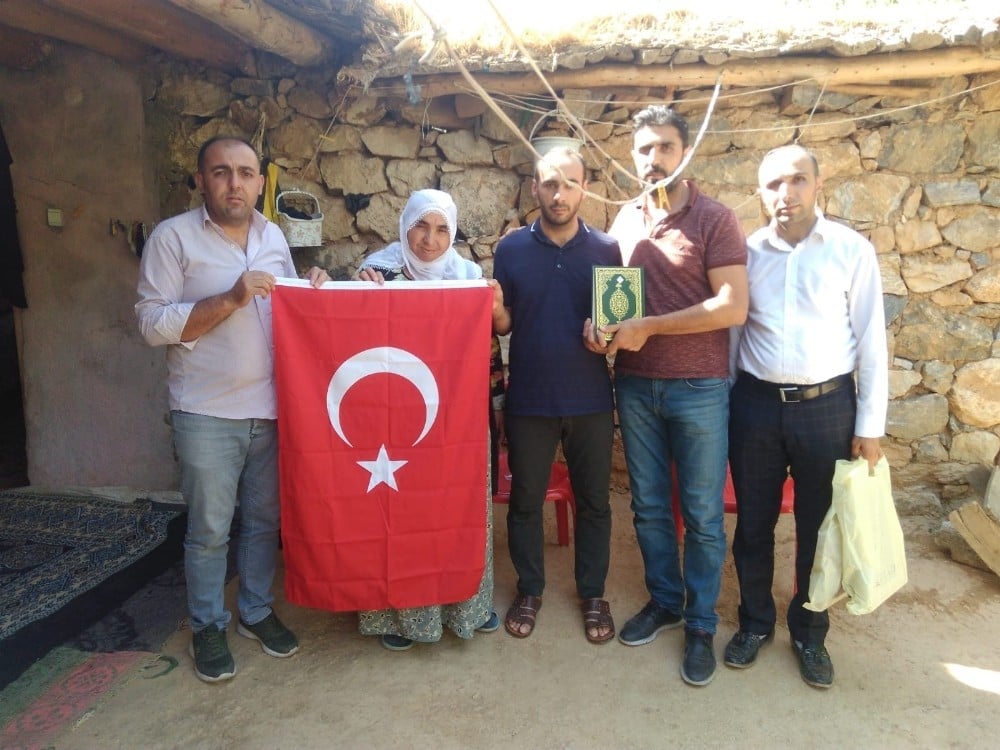 Batman’da şehit yakınlarına bayram ziyareti 