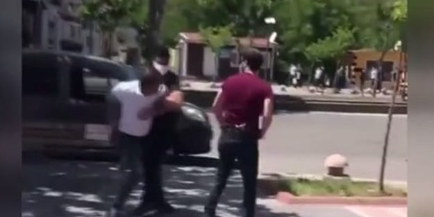 Batman'da sokağa maskesiz çıkan vatandaş polisle birbirine girdi