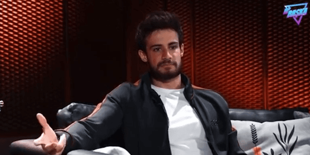 Batuhan Karacakaya Netflix çıkışı ile mahallesinin gerçek yüzünü gördü!