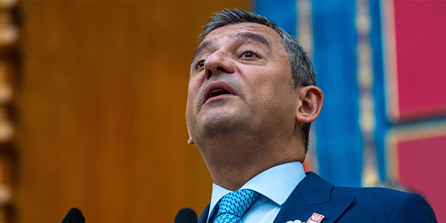 Bay Kemal karanlıkta oturuyordu! Özgür‘ün de projesi bu!