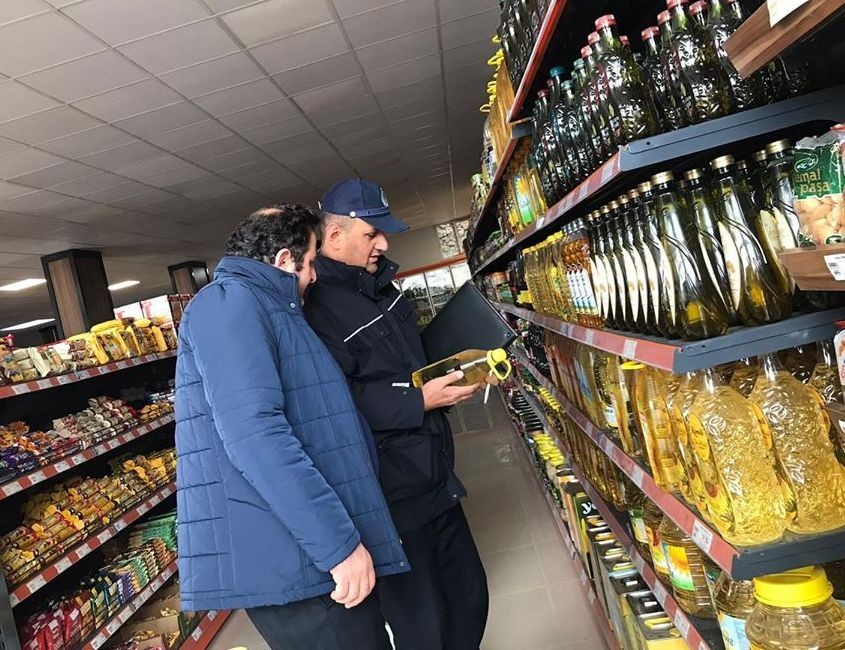 Bayburt Belediyesi zabıta ekipleri denetimde 