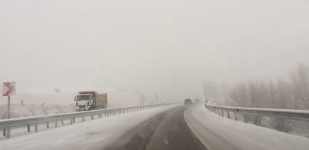 Bayburt Kop Dağında yoğun kar yağışı 