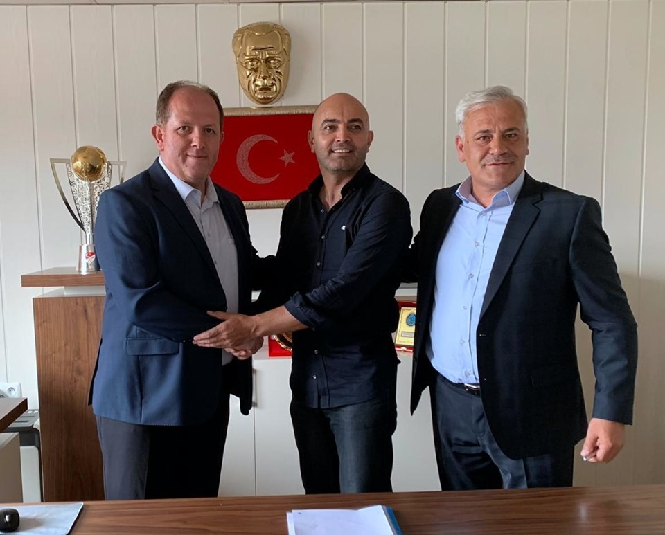 Bayburt Özel İdare Sporun yeni teknik direktörü Metin İlhan oldu 