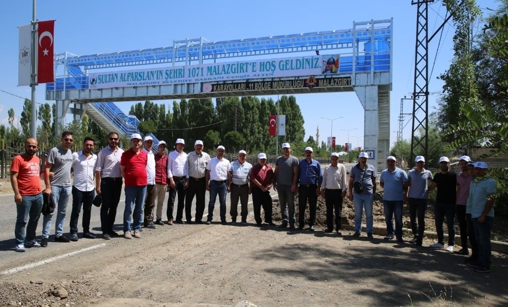 Bayburt Üniversitesi akademik ve idari personelleri Malazgirt Zaferi kutlamalarına katıldı 