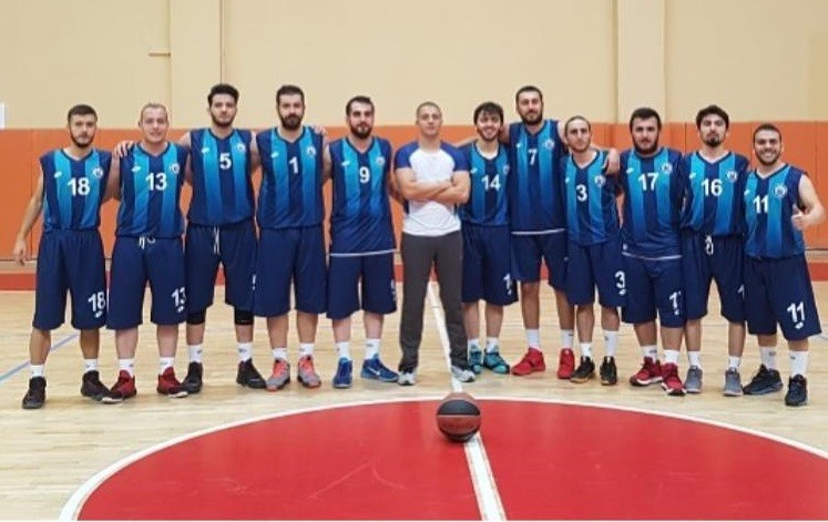Bayburt Üniversitesi basketbol erkek takımı ikinci oldu 