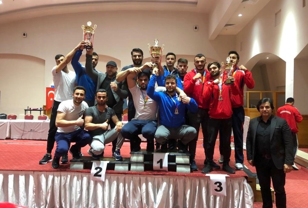 Bayburt Üniversitesi ‘Bilek Güreşi’ takımından büyük başarı 