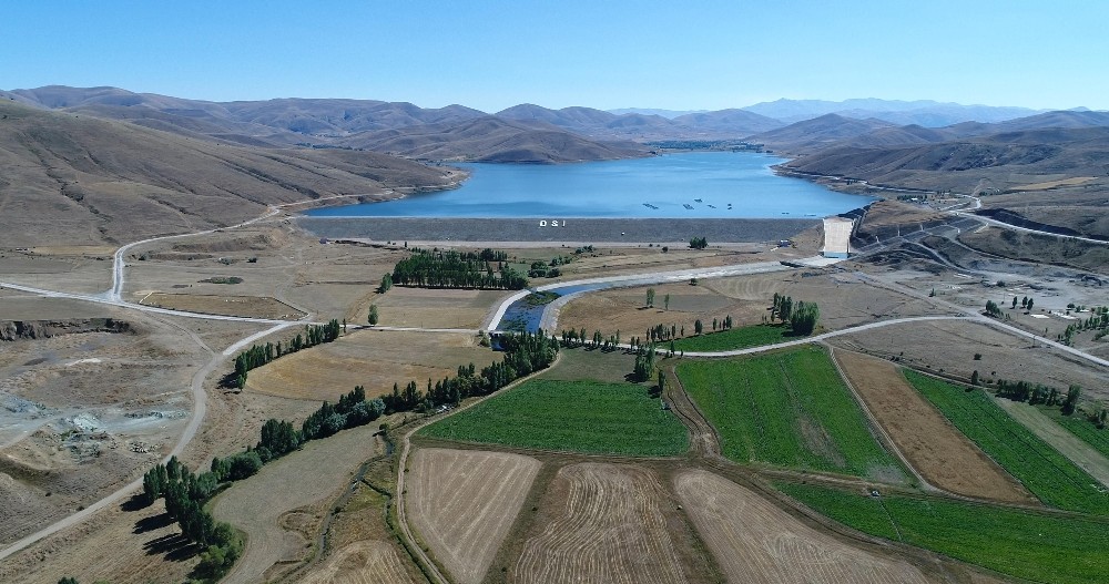 Bayburt’ta 160 bin 520 dekar tarım arazisi sulanmaya başladı 