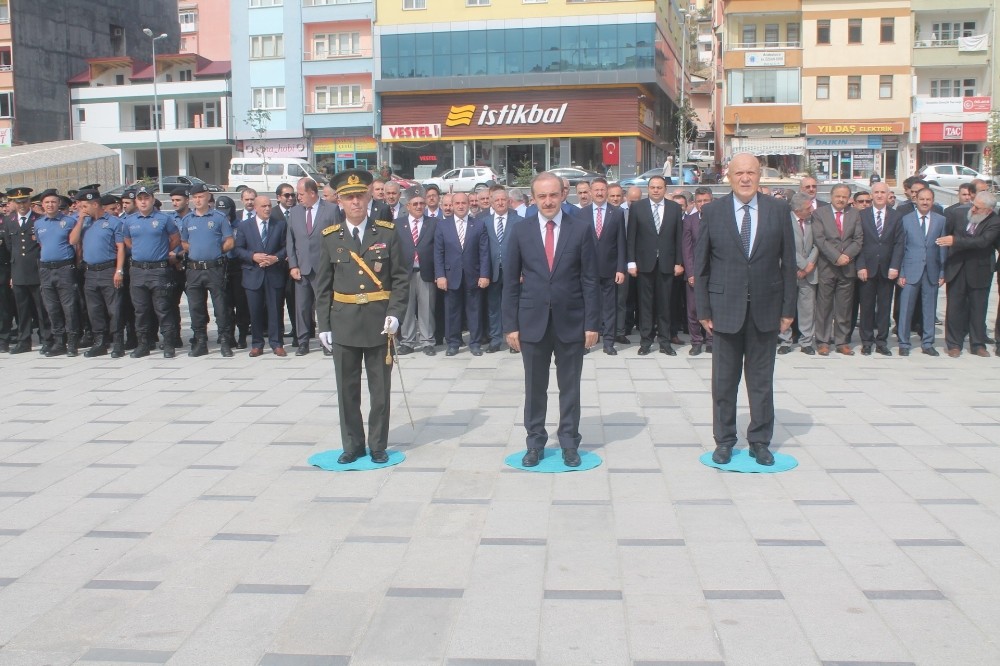 Bayburt’ta 30 Ağustos Zafer Bayramı kutlandı 
