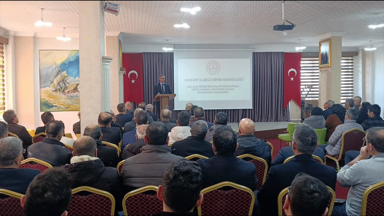 Bayburt’ta eğitim zirvesi! Müdürler kurulu toplantısı yapıldı