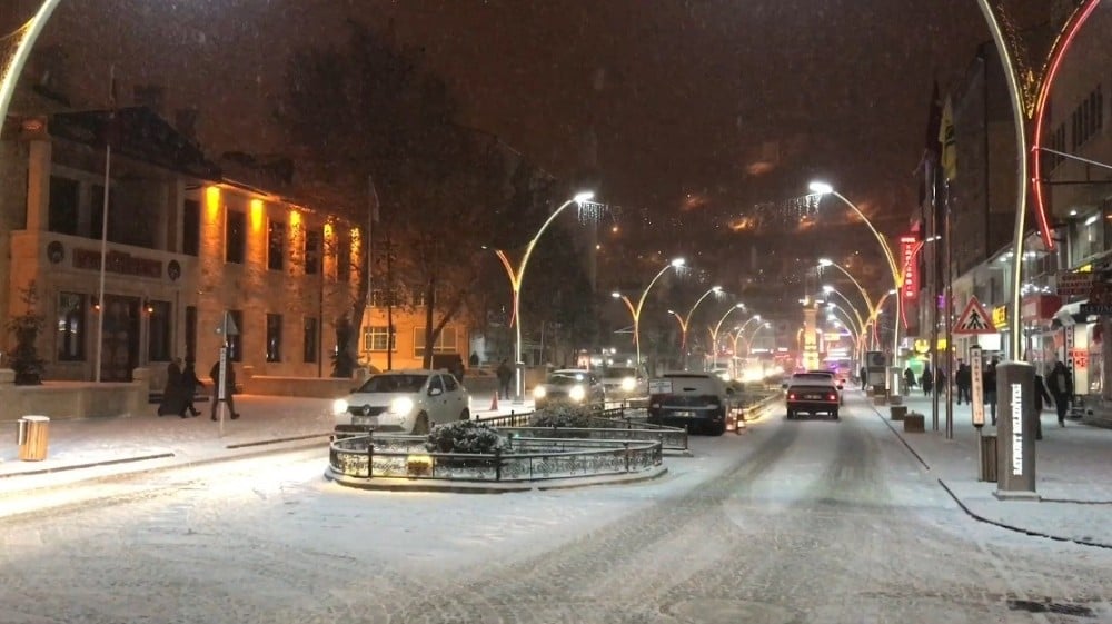 Bayburt’ta kar yağışı 