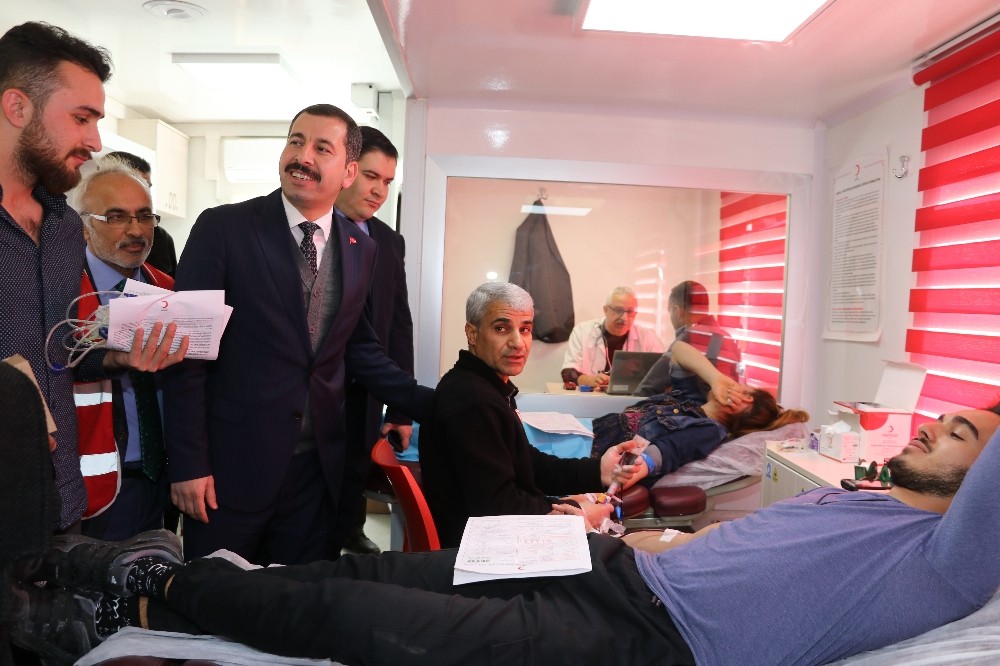 Baydilli kan bağışı etkinliğine katıldı 