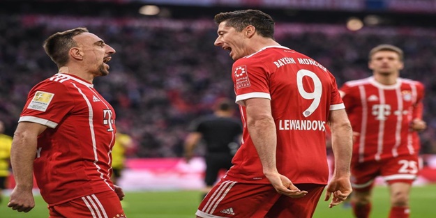 Bayern Münih'ten Borussia Dortmund'a tarihi fark!