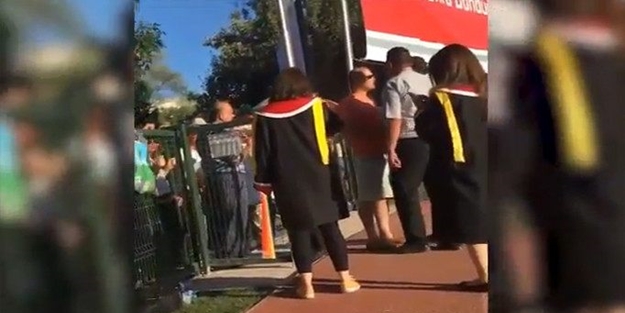 Baykal oğluna kafa atan güvenliğin biletini kesti