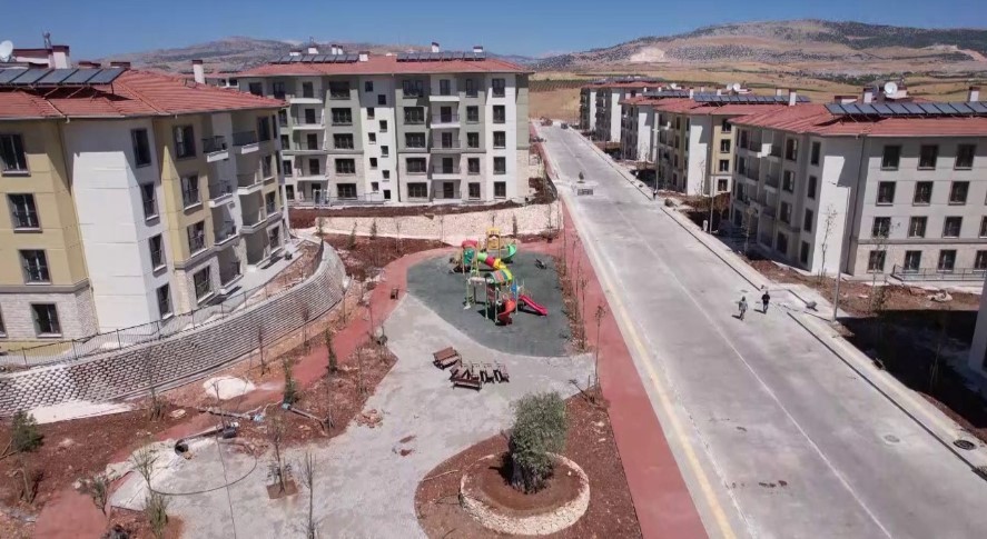 Baykar'ın yaptığı konutlar tam not aldı! İlk sahipleri yerleşmeye başladı!