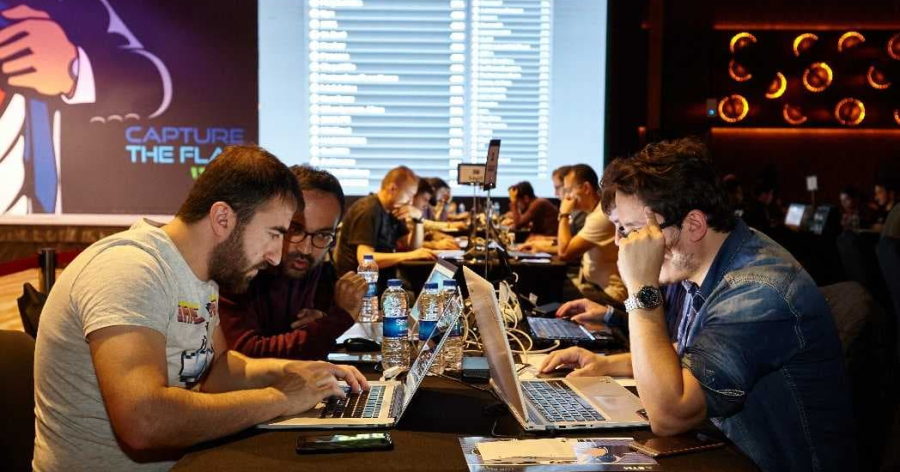 ‘Bayrağı Yakala’mak için 161 takım kıyasıya yarıştı