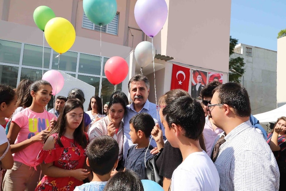 Bayraklı’da Dünya Barış Günü etkinliği 
