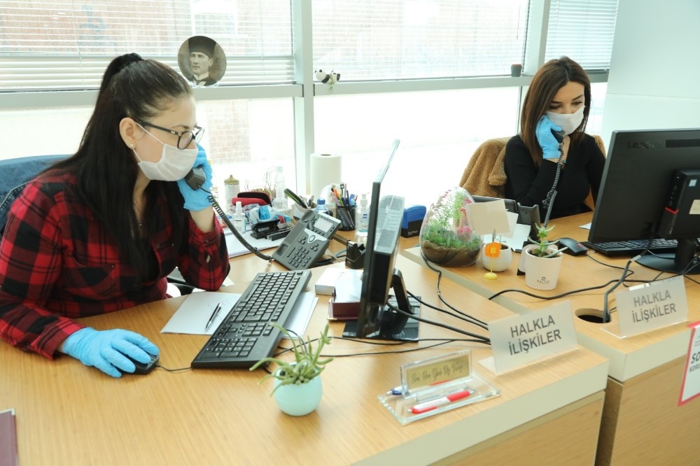 Bayraklı’da ‘kriz belediyeciliği’ 