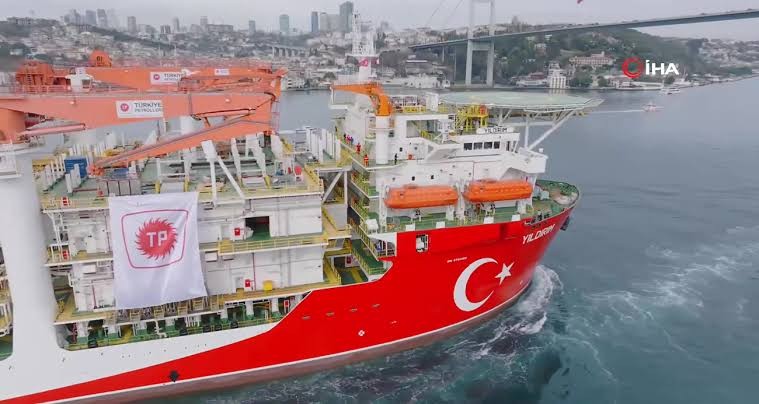 Bayraktar: 6 sondaj ve 2 sismik gemiyle dünyanın dördüncü büyük enerji filosuna sahibiz