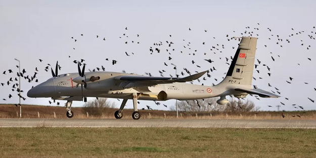 Bayraktar AKINCI süpersonik füzeyi ateşledi! Çok az ülke bunu yapabiliyor