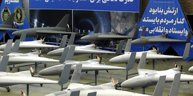 Bayraktar TB2 ve TB3 SİHA'nın rakiplerini dünyaya gösterdiler