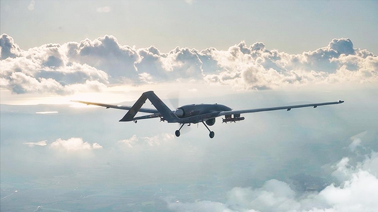 Türk savaş uçağı Bayraktar TB2T-AI SİHA'dan bir rekor daha!