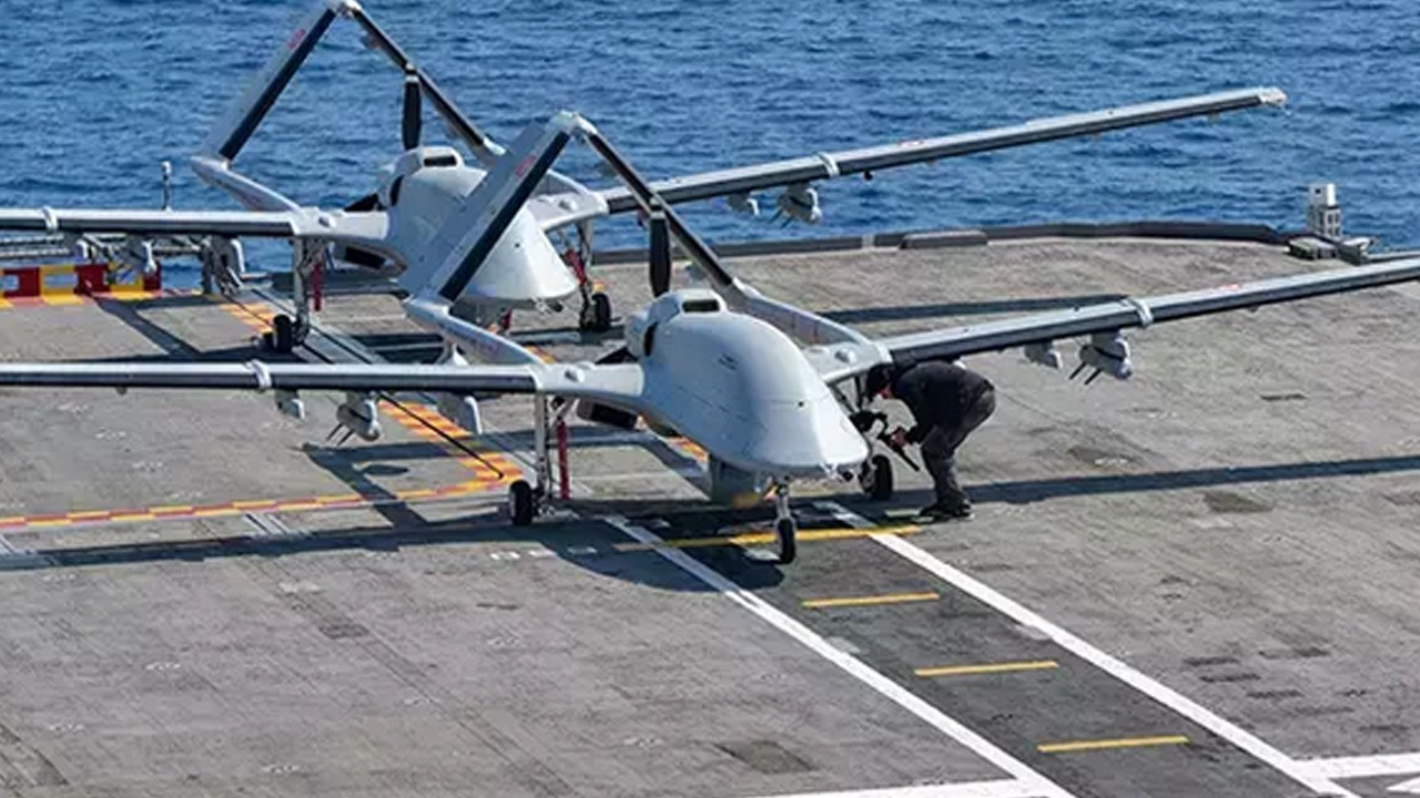 Bayraktar TB3’ten ilk kez denizden tam isabet iki nefes kesen atış