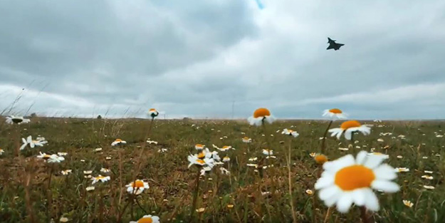 Bayraktar'dan gururlandıran Kızılelma paylaşımı! Sosyal medyada binlerce beğeni aldı