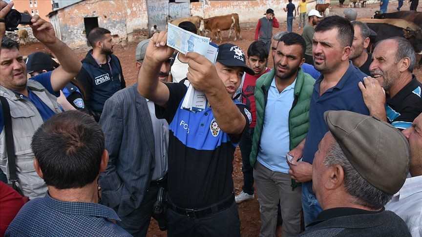Bayram alışverişinde 'sahte para'ya dikkat!